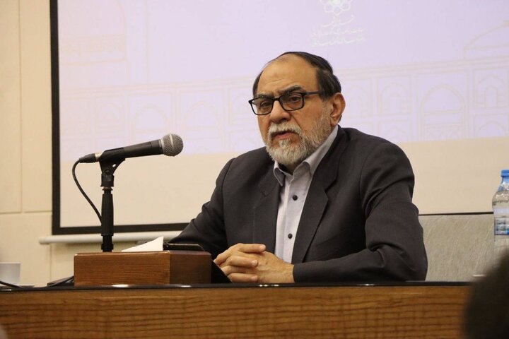 رحیم‌پور ازغدی: شهر زیارتی باید مدرسه توحید و عدالت باشد