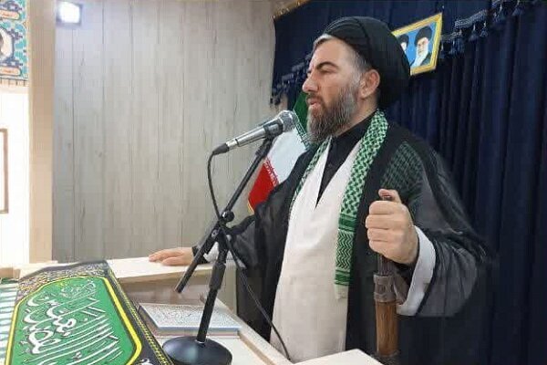 امام جمعه سرپل‌ذهاب: نماز جمعه مظهر ایمان و زمینه‌ساز ظهور است