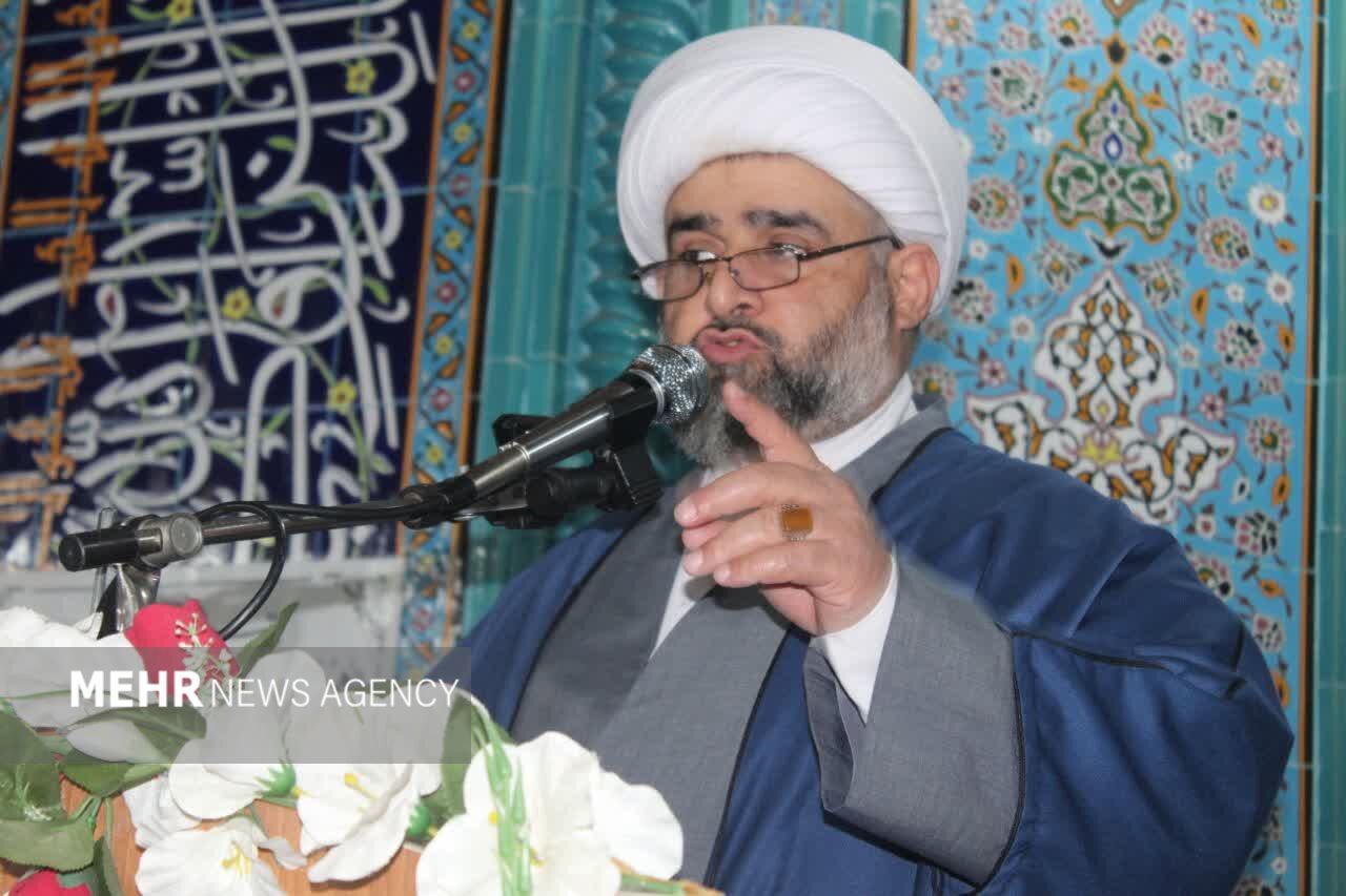 امام جمعه کرگانرود: جنگ فرهنگی دشمن ادامه دارد امام جمعه کرگانرود: جنگ فرهنگی دشمن ادامه دارد