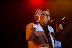 Ünlü İranlı sanatçının konserinden kareler