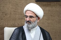 تأکید امام جمعه سمنان بر گسترش نهج‌البلاغه‌خوانی با ترجمه‌های روان