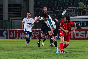 اعتراف کمیته داوران به ضایع شدن حق فولاد در دیدار با ذوب آهن