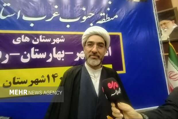 ملکی: بیمه خبرنگاران از طریق صندوق اعتباری هنر پیگیری میشود