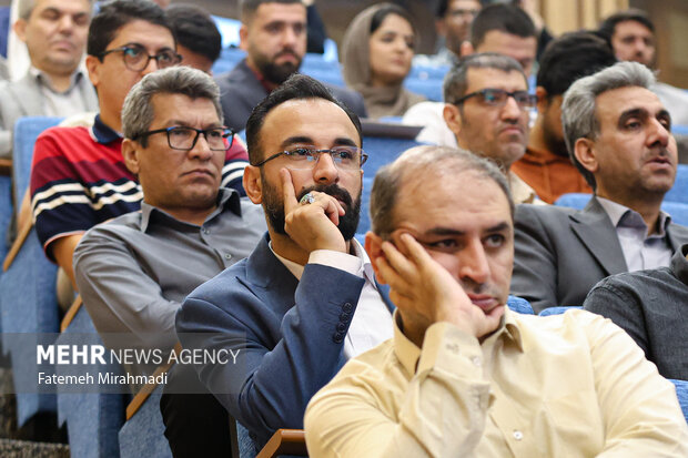 نخستین همایش کارآفرینی اجتماعی، توسعه منطقهای و عدالت اجتماعی 12