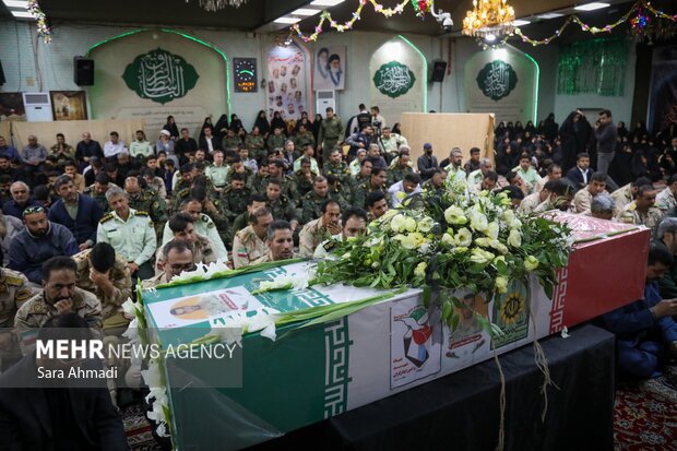 تشییع پیکر مرزبان شهید «سجاد صیامی» در مشهد
