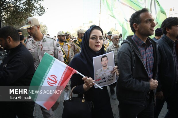 تشییع پیکر مرزبان شهید «سجاد صیامی» در مشهد