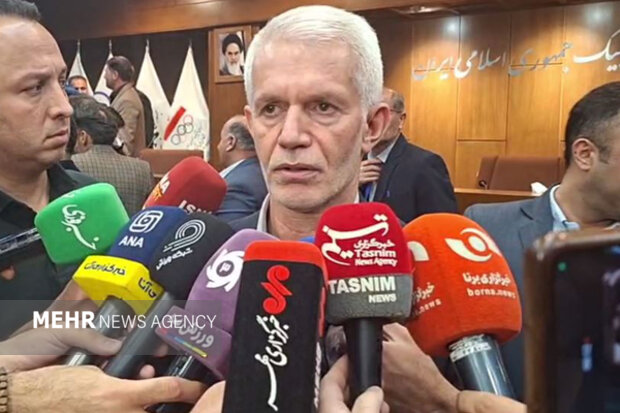 اسبقیان: مجموعه تنیس انقلاب از مزایده خارج می شود