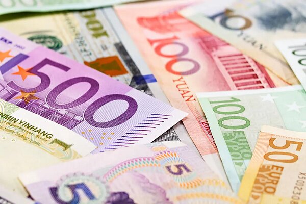 گزارش ارزی بازار ارز تجاری؛ داد و ستد 613 میلیون دلاری ارز بین تجار