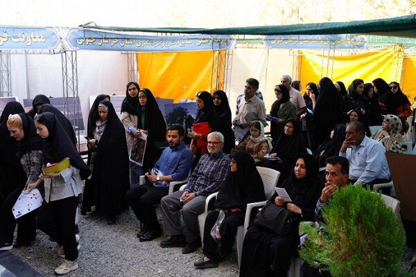 بیرجند ایستگاه اولِ استقلال؛ روایت هایی از روزهای اول دانشجویی بیرجند ایستگاه اولِ استقلال؛ روایت هایی از روزهای اول دانشجویی