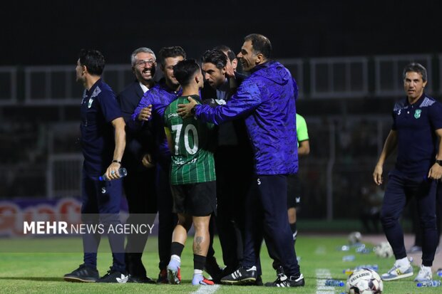دیدار دو تیم خیبر خرم‌آباد و پرسپولیس تهران