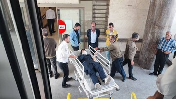 تصادف اتوبوس دانش‌آموزان با خودروی سواری در ارومیه؛ ۱۰ نفر مصدوم شدند