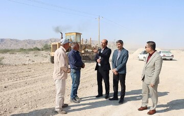 فرماندار دشتی: تسریع در اتمام محور خورموج – لاور مطالبه جدی مردم است