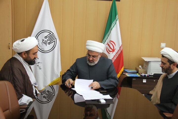 امضای تفاهمنامه همکاری تبلیغات اسلامی فارس و حوزه معارف اسلام امضای تفاهمنامه همکاری تبلیغات اسلامی فارس و حوزه معارف اسلام