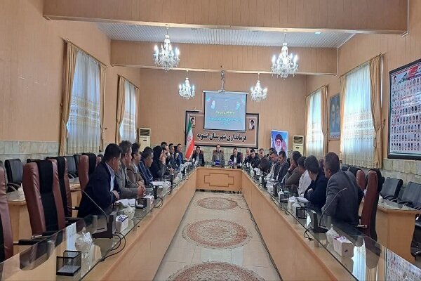 مام عزیزی: اشنویه در برندسازی محصولات کشاورزی ضعیف عمل کرده است مام عزیزی: اشنویه در برندسازی محصولات کشاورزی ضعیف عمل کرده است