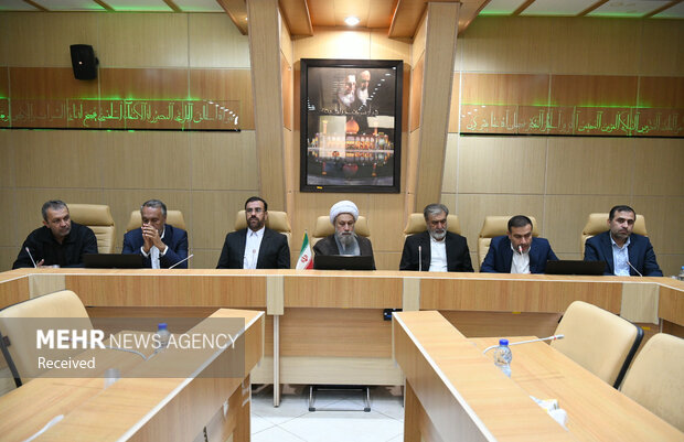 جلسه مجمع نمایندگان استان فارس با آیت الله دژکام