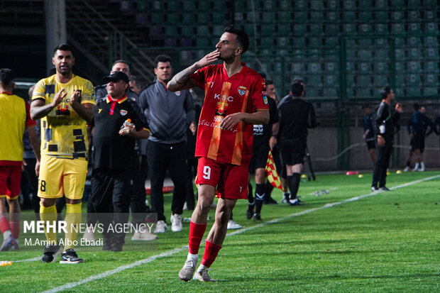 لیگ برتر فوتبال - ذوب آهن و فولاد