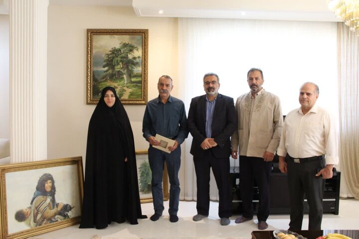 تجلیل از پیشکسوت ساخت کمانچه در لرستان