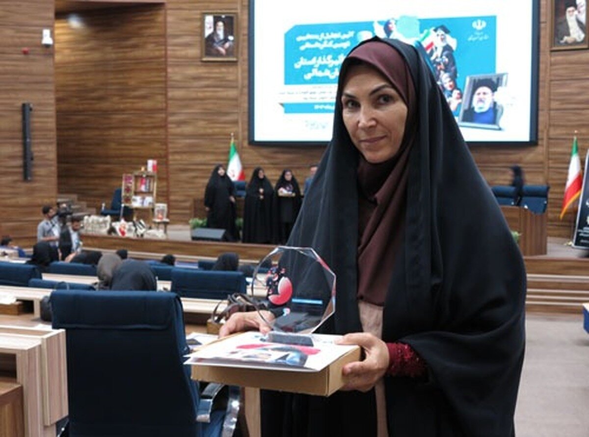 براتی: شاعران خراسان شمالی شایسته شعرخوانی در محضر رهبر انقلاب هستند