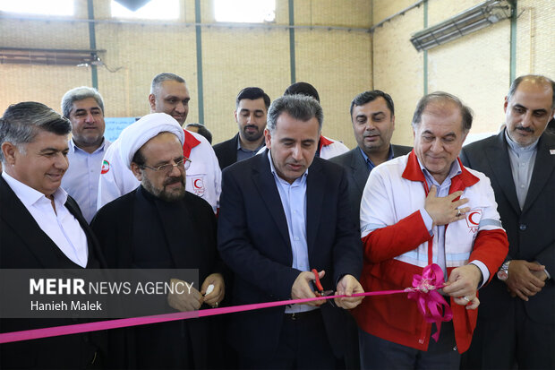 افتتاحیه نمایشگاه بزرگترین شهاب سنگ ایران در گرگان