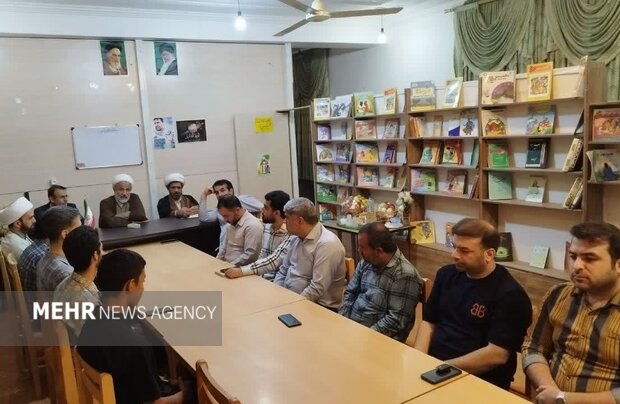 امام جمعه دشتستان: فعالیتهای ورزشی در شهرستان تقویت شود امام جمعه دشتستان: فعالیتهای ورزشی در شهرستان تقویت شود