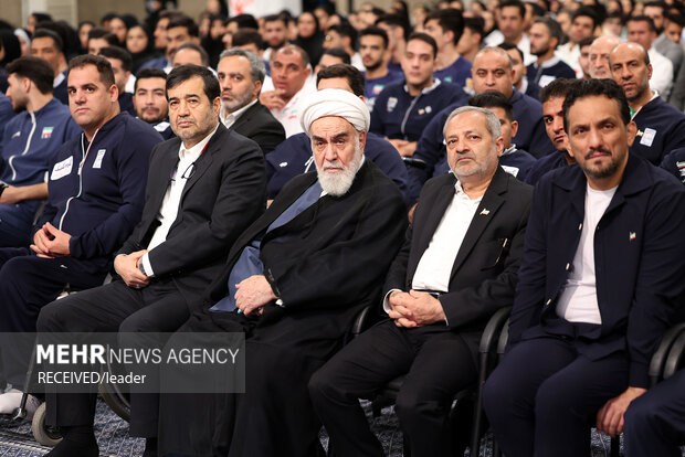 دیدار قهرمانان ورزشی و مدال‌آوران المپیادهای علمی با رهبر معظم انقلاب اسلامی