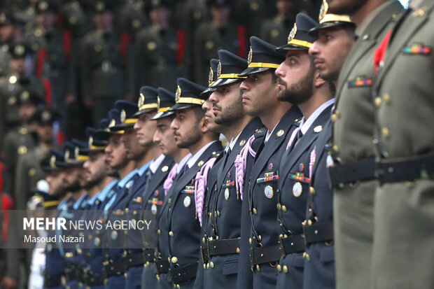مراسم دانش‌آموختگی دانشجویان دانشگاه‌های افسری آجا