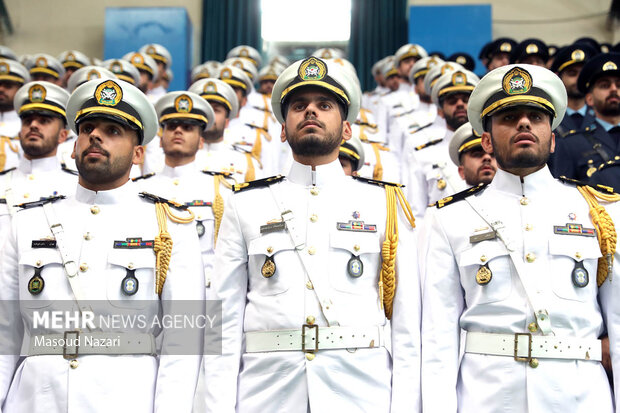مراسم دانش‌آموختگی دانشجویان دانشگاه‌های افسری آجا