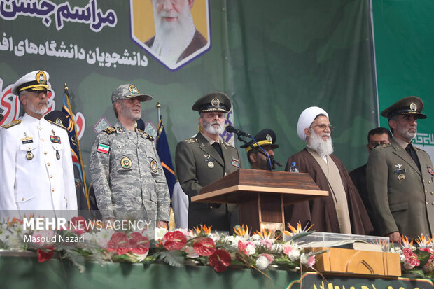 مراسم دانشآموختگی دانشجویان دانشگاههای افسری آجا 25