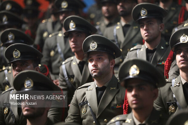 مراسم دانش‌آموختگی دانشجویان دانشگاه‌های افسری آجا