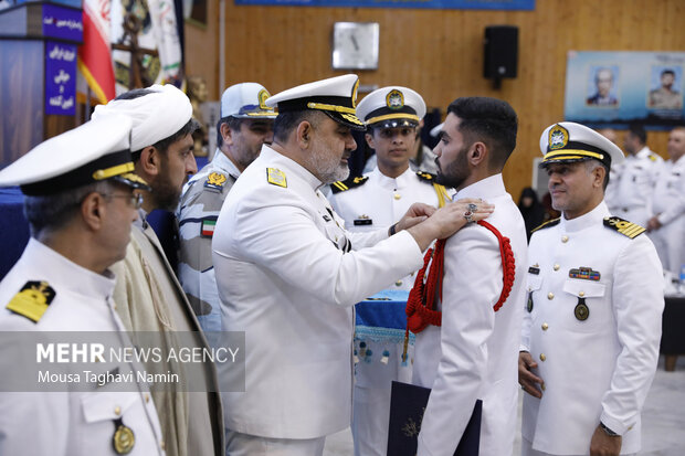 آیین دانش آموختگی دانشجویان دانشگاه علوم دریایی امام خمینی (ره) نداجا 16