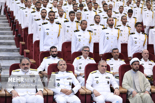 آیین دانش آموختگی دانشجویان دانشگاه علوم دریایی امام خمینی (ره) نداجا 27