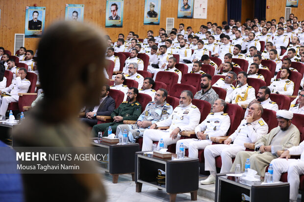آیین دانش آموختگی دانشجویان دانشگاه علوم دریایی امام خمینی (ره) نداجا 37