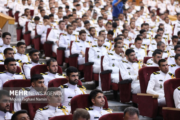 آیین دانش آموختگی دانشجویان دانشگاه علوم دریایی امام خمینی (ره) نداجا 43