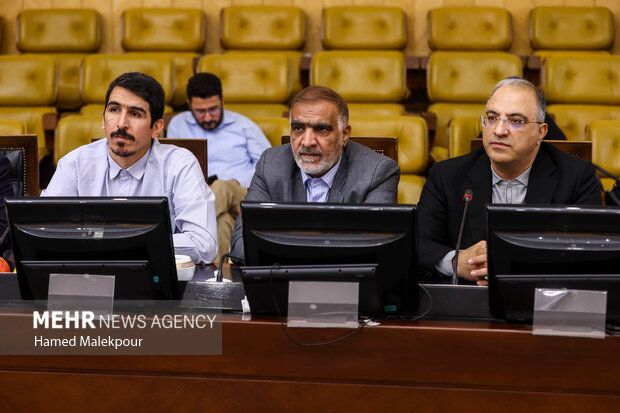 نشست مجمع نمایندگان استان تهران با حضور رئیس مجلس 6