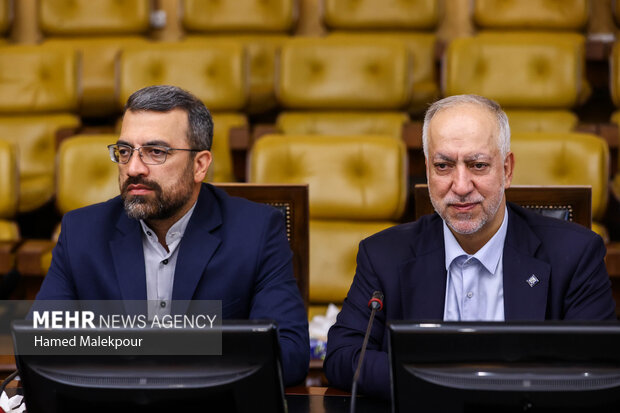نشست مجمع نمایندگان استان تهران با حضور رئیس مجلس 8