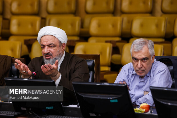 نشست مجمع نمایندگان استان تهران با حضور رئیس مجلس 11