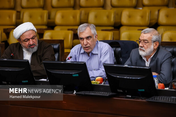 نشست مجمع نمایندگان استان تهران با حضور رئیس مجلس 13