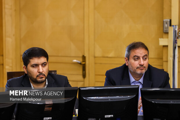 نشست مجمع نمایندگان استان تهران با حضور رئیس مجلس