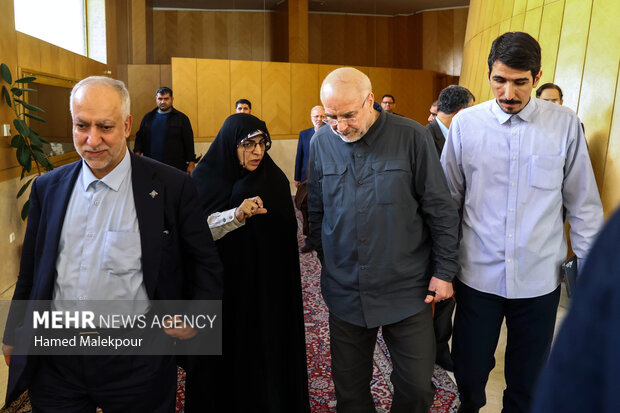 نشست مجمع نمایندگان استان تهران با حضور رئیس مجلس 45