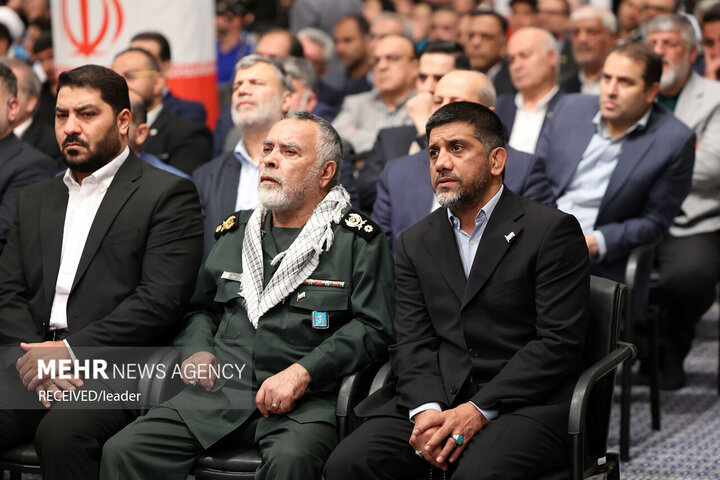 Ayetullah Hamanei'nin bugünkü görüşmesinden fotoğraflar