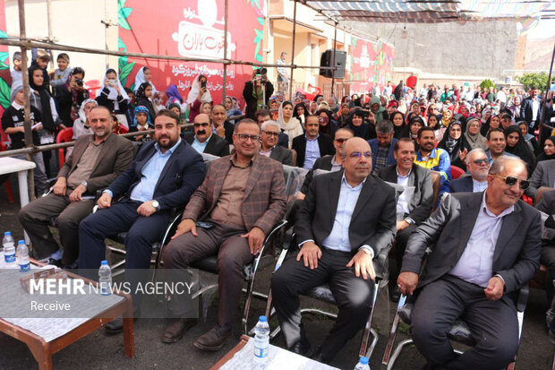 جشنواره انار در روستای محمودآباد فیروزکوه