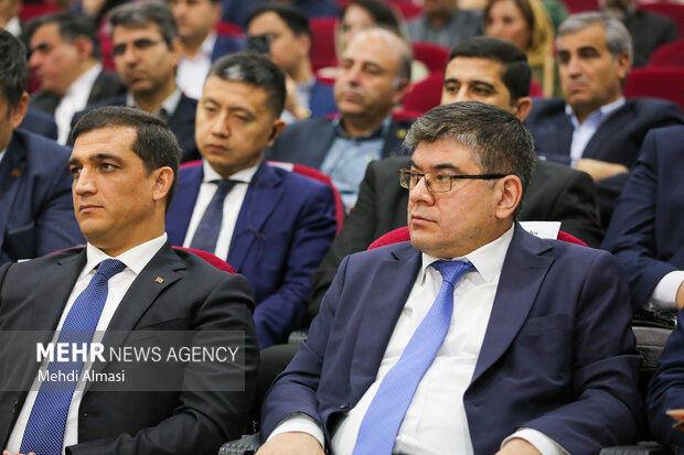 نشست سفرای کشورهای عضو اکو در زنجان