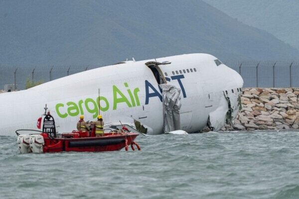 2 dead after UAE plane veers off Hong Kong runway into sea