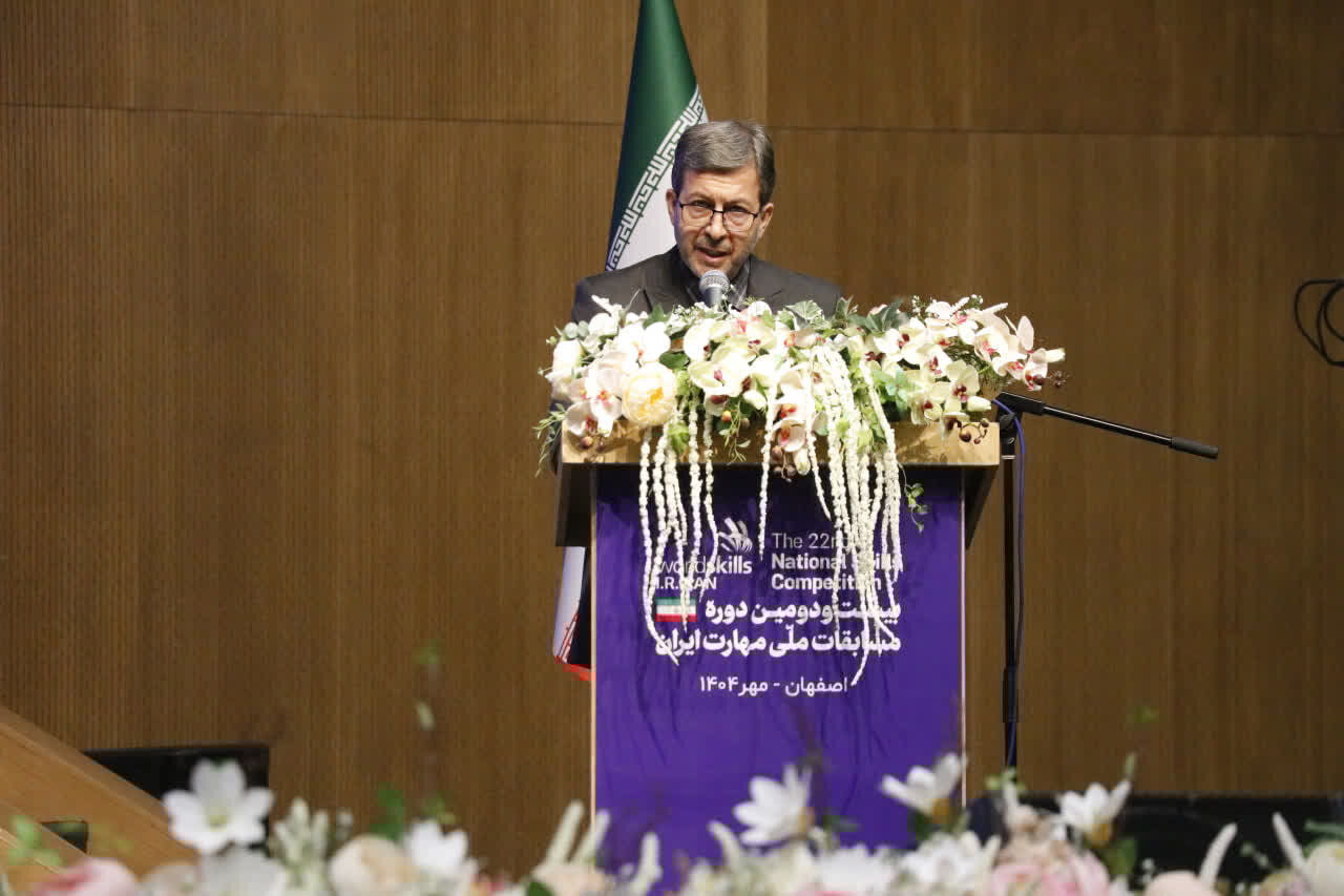 استاندار اصفهان:مهارت زبانی جهانی و سرمایهای که هیچگاه تحریم نمی شود استاندار اصفهان:مهارت زبانی جهانی و سرمایهای که هیچگاه تحریم نمی شود