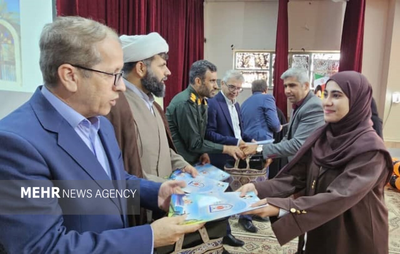 ۱۸۲ نخبه جنوب استان بوشهر تجلیل شدند