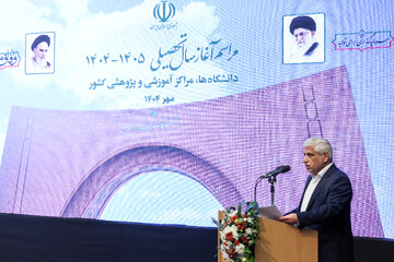 رئیس تربیت مدرس: خودتحریمی علمی مانع همکاری با نخبگان دوتابعیتی