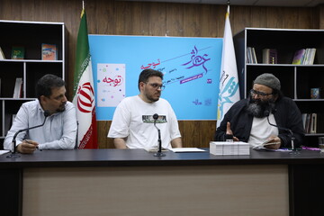 چرا باید شعر علی داودی را جدی گرفت؟؛ توجه کتاب روزگار ماست