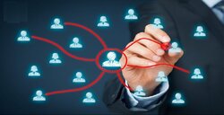 تفویض اختیار حلقه گمشده توسعه کرمانشاه؛سایه بروکراسی بر تصمیمات استانی