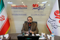 مولودی خوانی محمود تاری در وصف حضرت زینب کبری(س)