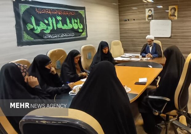 شورای راهبری بانوان در بوشهر تشکیل شد شورای راهبری بانوان در بوشهر تشکیل شد